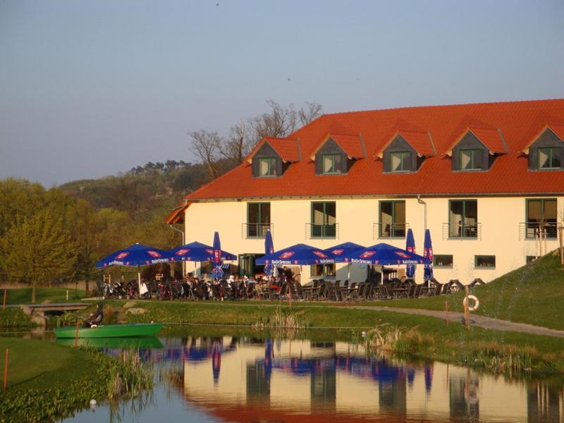 Apartments Golfpark Schlossgut Sickendorf Lauterbach Εξωτερικό φωτογραφία